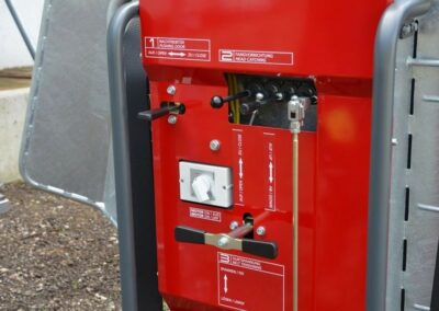 Hydraulická fixační klec pro skot RED Q