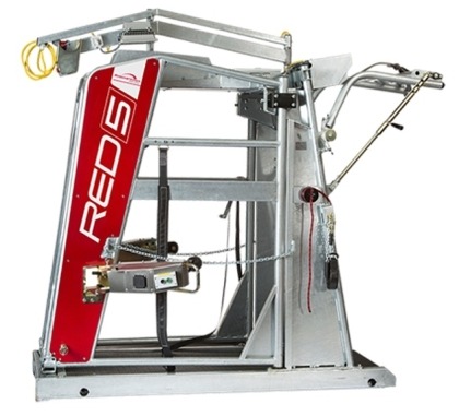 Průchozí fixační klec pro skot s elektrickým ovládáním RED 5