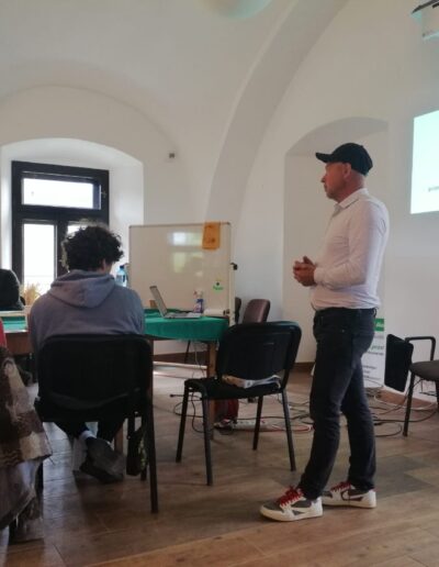 Předváděcí akce fixačních klecí pro skot Rosensteiner